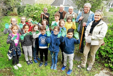 PLOUESCAT - École Notre-Dame. Après-midi c’hwenat