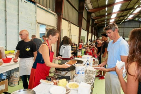 HENNEBONT -  Saint-Gilles. Succès du troc et puces de dimanche