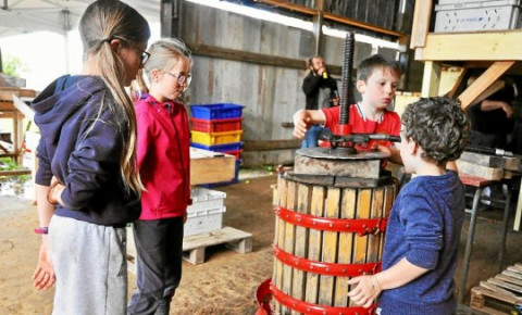 GUISSENY - Saint-Gildas. Du jus de pommes à gogo