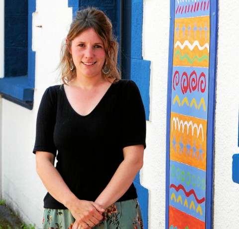 PLOUEDERN - Kristell Calvez, nouvelle enseignante en classe bilingue français-breton