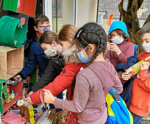 MONTERBLANC - L’école bilingue Notre-Dame de la Croix se met aux couleurs de Noël