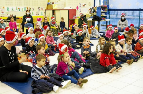 PLOUEDERN - Spectacle de Noël bilingue à l’école Saint-Edern