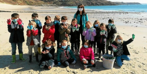 PLOUARZEL - L’école Arzmael nettoie la plage