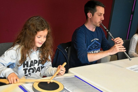 LANNION - Ils réinventent la tradition bretonne : Les jeunes sonneurs ont la Klas au collège Saint-Jo