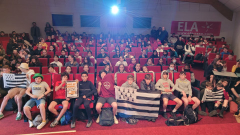 VANNES - AURAY - Les collégiens vannetais réunis pour des olympiades en Breton