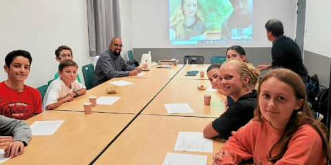 QUIMPER - Les élèves de la filière bilingue breton du Likès ont échangé avec un athlète jamaïcain 