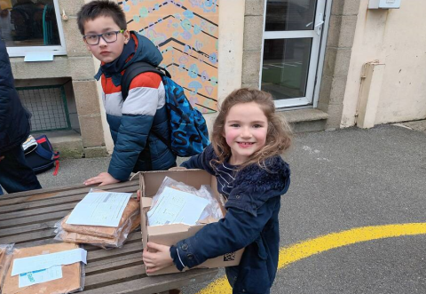 CARHAIX-PLOUGUER - Une vente de crêpes pour financer un voyage scolaire