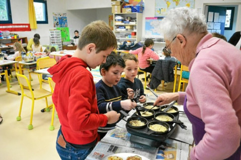 À Plouvorn, le plein d’ateliers pour les écoliers des classes bilingues