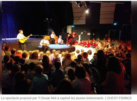 Local-mendon (56) - Le spectacle bilingue breton a marqué les jeunes